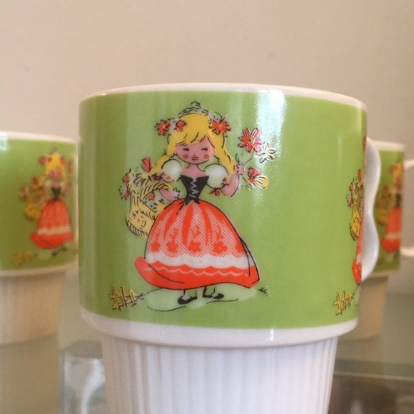 MCM Japan Cute Coffee Mugs. Set of 4. Excellent. - Picture 3 of 7